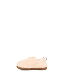 UGG Unisex-Child Plushy Slipper, Natural/Chestnut