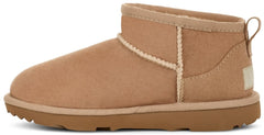 UGG Unisex-Child Classic Ultra Mini Platform Boot, Sand Little Kid